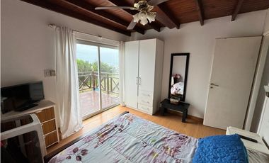 Venta Dúplex con vista al mar!!!!! 3 amb.cochera y gas natural!!!!