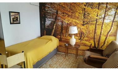 Piso con todos los ambientes vista al mar. Zona Centro.