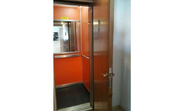 Piso con todos los ambientes vista al mar. Zona Centro.