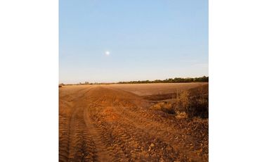 OPORTUNIDAD 5 Lotes en Block total:  39. 390,44 m2. Zona Villa Esquiu