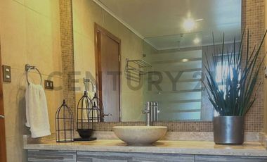 Se vende casa tipo sureño a orilla Laguna Aculeo