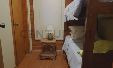 Se vende casa tipo sureño a orilla Laguna Aculeo