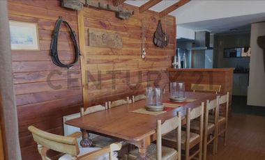Se vende casa tipo sureño a orilla Laguna Aculeo