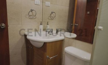 Se vende casa tipo sureño a orilla Laguna Aculeo