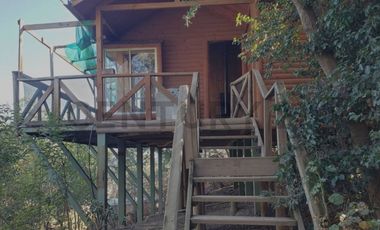 Se vende casa tipo sureño a orilla Laguna Aculeo