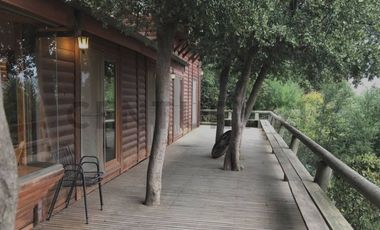Se vende casa tipo sureño a orilla Laguna Aculeo