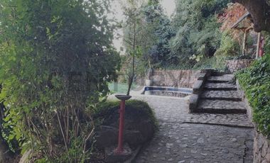 Se vende casa tipo sureño a orilla Laguna Aculeo