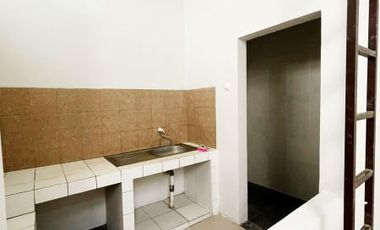 Di Sewakan Rumah Siap Huni 4 Kamar di Taman Holis Indah Bandung