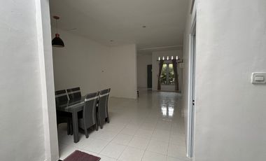 Rumah Hadap Selatan 11 Menit ke CIPLAZ Depok SHM Siap KPR J-45086