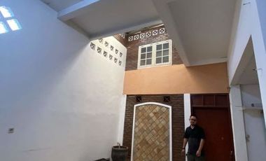 Rumah 2 Lantai Sangat Strategis Siap Huni di Sayap Pasteur Cimahi Utara