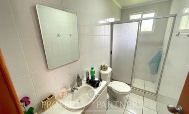 Linda Casa con cabañas a minutos del centro de Villarrica