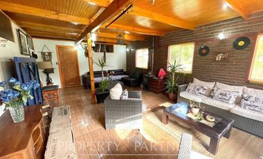 Linda Casa con cabañas a minutos del centro de Villarrica