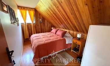 Linda Casa con cabañas a minutos del centro de Villarrica