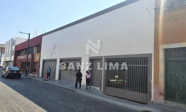 CENTRO:  EXCELENTE LOCAL COMERCIAL, EN PRIMER CUADRO DE LA CIUDAD. EN CELAYA,GTO
