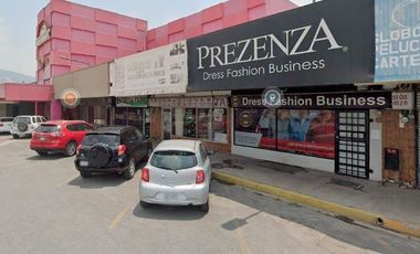 LOCAL EN VENTA PLAZA COMERCIAL SOBRE AV. FIDEL VELAZQUEZ, MONTERRER N.L.