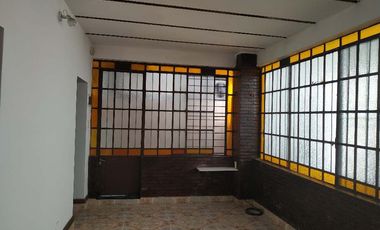 Casa PH en venta en Ramos Mejia Sur