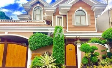 Luxury House and Lot for Sale near Mindanao Ave PH1149