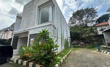 Rumah LB 200 Hadap Utara SHM 7 Menit ke RS Sari Asih Ciputat J-45618