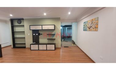 Alquiler De Departamento En Primer Piso, Surco