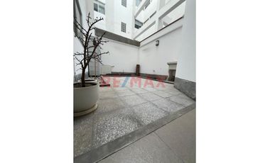 Alquiler De Departamento En Primer Piso, Surco