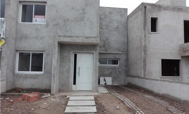 EXCELENTE DUPLEX VALLE CERCANO  EL RECREO A ESTRENAR!!!