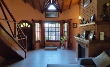 Casa de 3 ambientes en  Villa Sarmiento