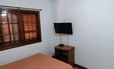 Casa de 3 ambientes en  Villa Sarmiento