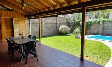 Casa de 3 ambientes en  Villa Sarmiento