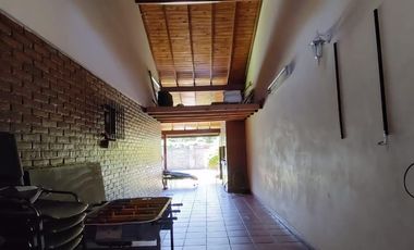 Casa de 3 ambientes en  Villa Sarmiento