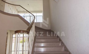CENTRO: Excelente propiedad para negocio o habitación.