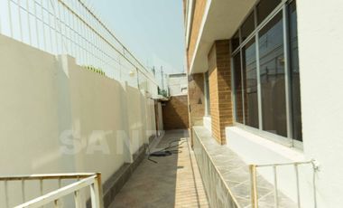 CENTRO: Excelente propiedad para negocio o habitación.