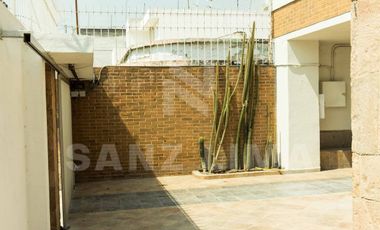 CENTRO: Excelente propiedad para negocio o habitación.