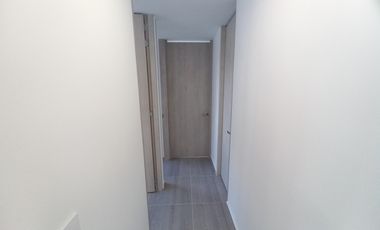 apartamento en arriendo en c.r valle verde del campestre piso 14. Cod A13747