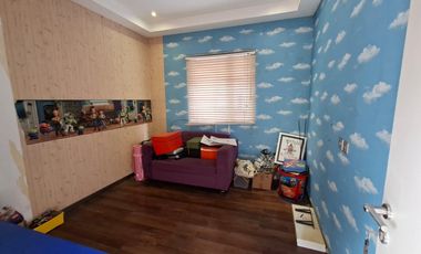 Dijual dan/atau Disewakan Rumah Bagus Ozone Residence Dalam Cluster Ada Club House di Bintaro Pesanggrahan