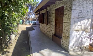 Casa de 3 ambientes en Moreno