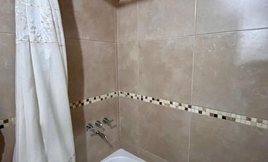 Departamento tipo casa de 2 AMBIENTES ubicado a 300 metros de la Avenida Tomás Espora