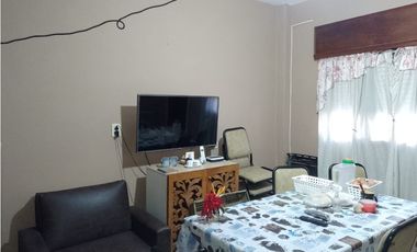 CANADA 5455 entre Rucci y Tokyo