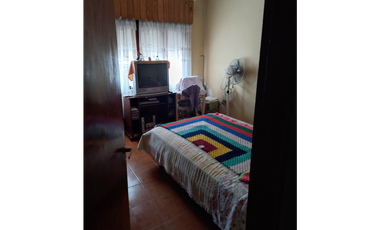 CANADA 5455 entre Rucci y Tokyo