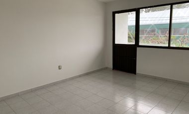 Casa en RENTA para CLINICA en Col. Ricardo Flores Magon, Veracruz.