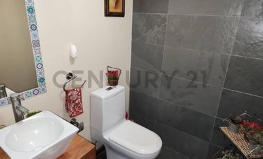 CASA EN VENTA ANDALUÉ A UN PAR DE CUADRAS DEL COLEGIO ALEMÁN