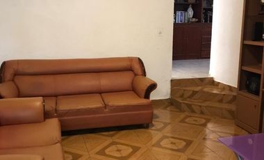 Se vende casa con amplio Jardín en Villas de Irapuato!