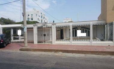 casa en venta en altamira. Cod V4406