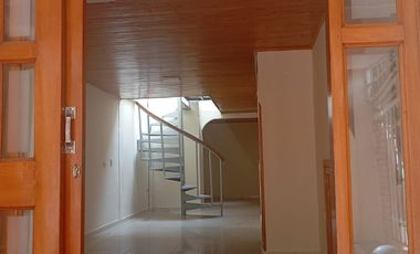 VENTA CASA EN JARDIN DE LIMONCITO EN FLORIDABLANCA. Cod V8786