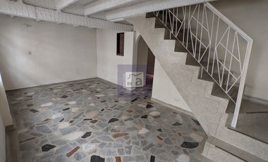 COD. 5975 - SE ARRIENDA CASA - BARRIO: CANELOS