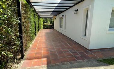 Casa en Los Tacos, Pilar