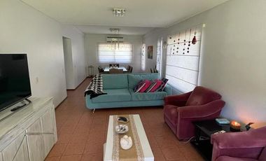 Casa en Los Tacos, Pilar