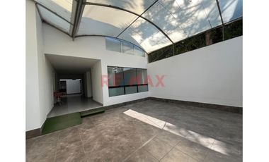 Alquilo Casa De Estreno De 180 M2 A Unas Cuadras De Polvos Rosados, Surco