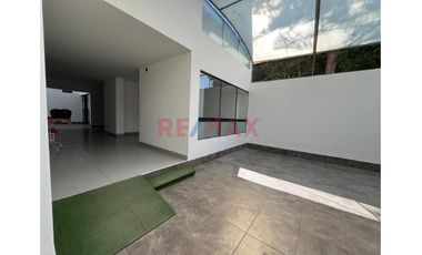 Alquilo Casa De Estreno De 180 M2 A Unas Cuadras De Polvos Rosados, Surco
