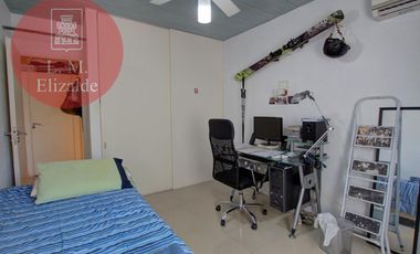 Gandolfo y Av. Libertador - Duplex 3 amb C/Pileta - Venta - Victoria