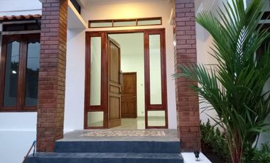 RUMAH ETNIK 7 MENIT UAD 4 YOGYAKARTA DI BAWAH HARGA PASARAN